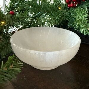 Elegant White Selenite Bowl